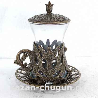 Изображение одного турецкого стаканчика для чая с крышечкой