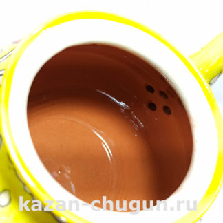 Фото внутренней поверхности желтого узбекского чайника